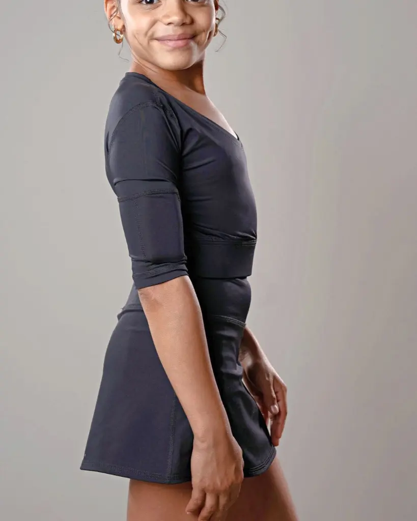 Youth Girl's Crop Top  (Youth 8, Black)